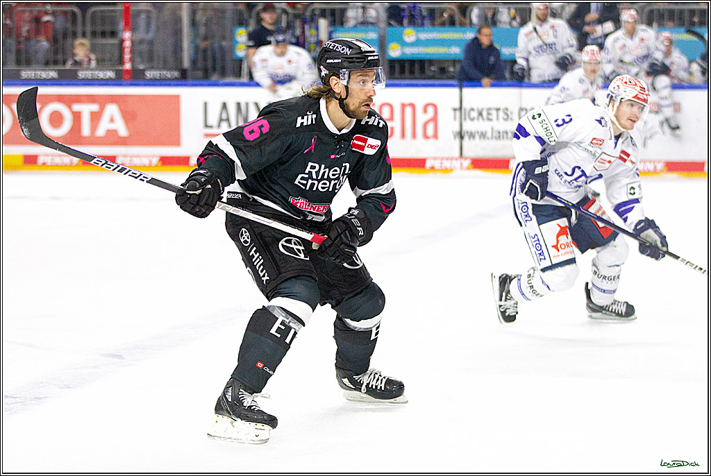 PENNY DEL;  Koelner Haie - Schwenninger Wild Wings; Koeln, 08.10.2021